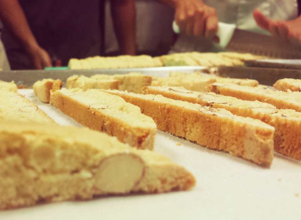 KosherTrav-DiningIn-biscotti2